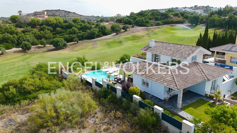 Foto fefc838b-a036-4534-9ad2-176a2b4f2dc2. Casa amb calefacció aparcament piscina a El Rocío - La Milagrosa Jerez de la Frontera