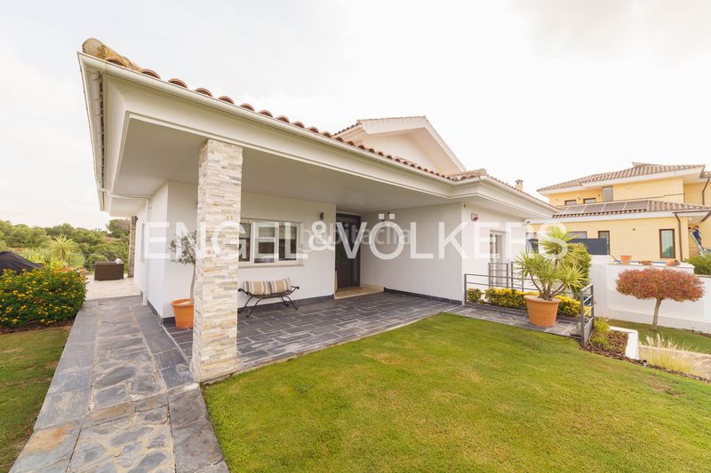Foto ff37a1c9-0fd9-4d30-ac9c-d0f8d1bb75be. Casa amb calefacció aparcament piscina a El Rocío - La Milagrosa Jerez de la Frontera