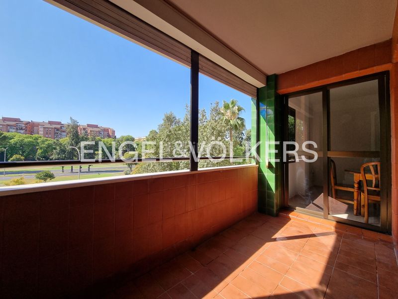 Foto 5699fb5b-7e98-4556-adc2-83e53f7c366e. Lloguer pis amb calefacció aparcament piscina a Urbadiez - Entrepuentes Sevilla