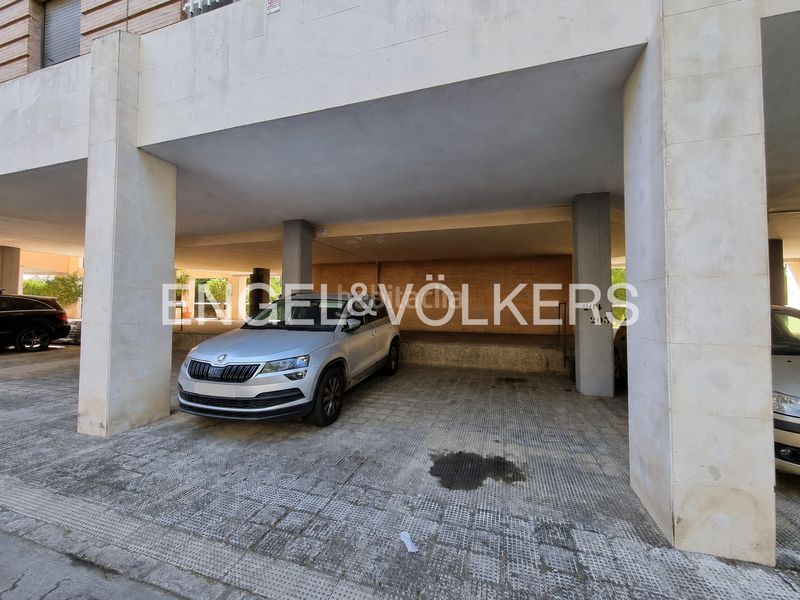Foto 90cb2f8d-5699-497f-bfce-ede3124d4ab1. Lloguer pis amb calefacció aparcament piscina a Urbadiez - Entrepuentes Sevilla