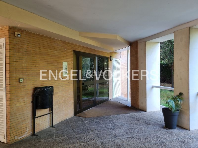 Foto d7708604-03f0-438c-b2ac-04308005a7d6. Lloguer pis amb calefacció aparcament piscina a Urbadiez - Entrepuentes Sevilla