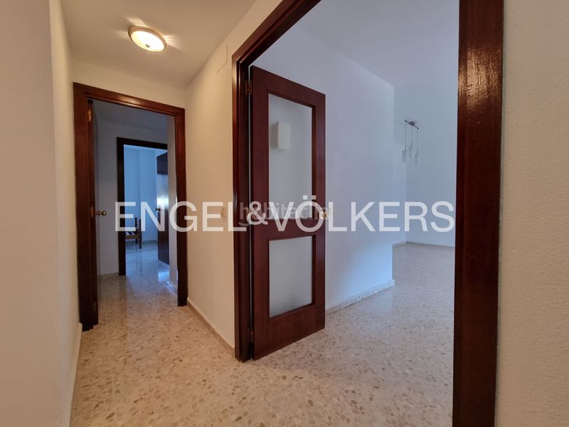 Foto fa1a9039-0702-4543-a9de-24cb8aa8ba1f. Lloguer pis amb calefacció aparcament piscina a Urbadiez - Entrepuentes Sevilla