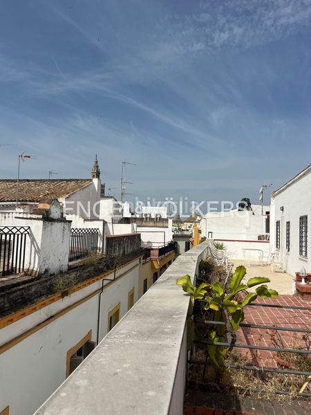 Foto cfb288b1-2f1a-4fa5-af45-7b7403e2a802. Lloguer pis amb calefacció a San Bartolomé Sevilla