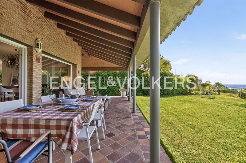 Foto 30a5666e-2d02-45fe-88ed-6d52b3f16d5a. Casa amb calefacció aparcament piscina a Islantilla golf Islantilla