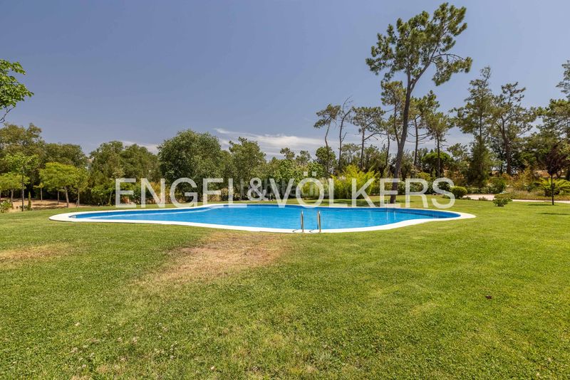 Foto c083fb26-5673-4e7e-8bec-61378c985826. Casa amb calefacció aparcament piscina a Islantilla golf Islantilla
