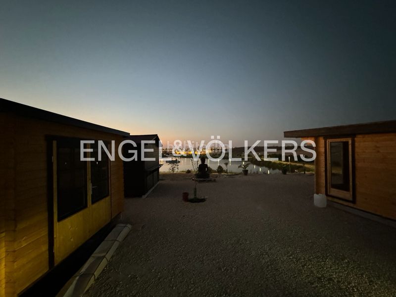 Foto fd482358-48fa-48a3-9262-a5cefcbe758f. Terreno residencial el privilegio de poseer un horizonte propio frente a la laguna de torrox en Jerez de la Frontera