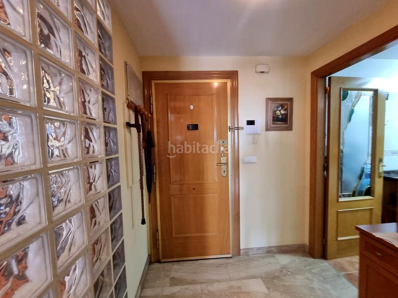 Foto 2572c456-84db-474f-9155-250a794e753e. Appartamento con riscaldamento parcheggio piscina in Benidorm