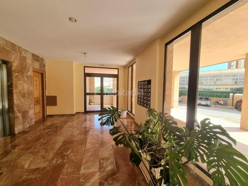 Foto 4496a965-8cda-42ce-be97-1fbe81e7e22f. Appartamento con riscaldamento parcheggio piscina in Benidorm