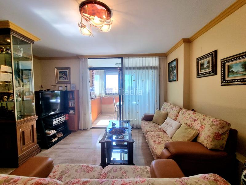 Foto e8559a8b-93e3-485d-8f11-1f9eba53368f. Appartamento con riscaldamento parcheggio piscina in Benidorm