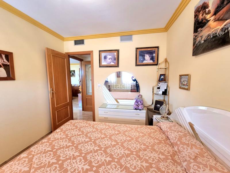 Foto f050540f-3d97-4488-977a-849697100e98. Appartamento con riscaldamento parcheggio piscina in Benidorm