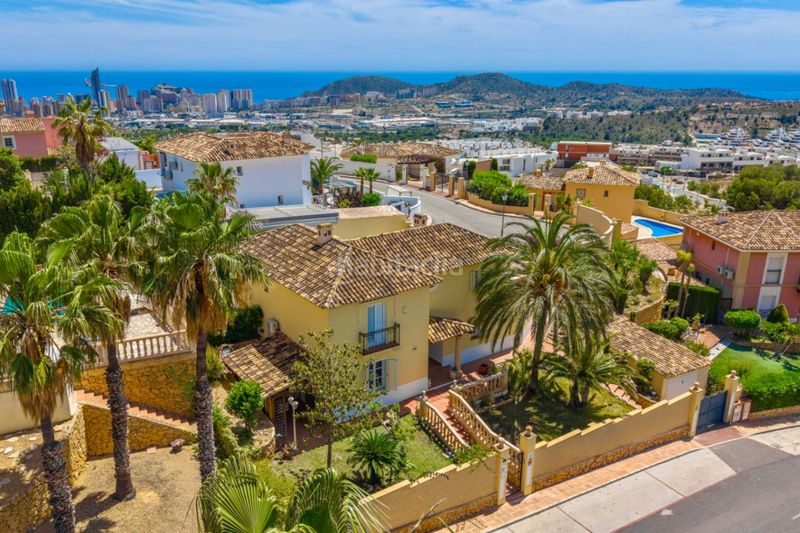 Foto ca30667c-e046-4619-93a2-884ef2be8fc5. Lloguer xalet amb aparcament piscina a Golf Bahía Finestrat