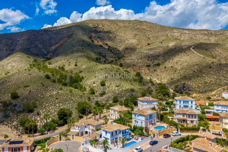 Foto f1f05c7f-7a76-4e93-92ba-cf557709ad22. Lloguer xalet amb aparcament piscina a Golf Bahía Finestrat
