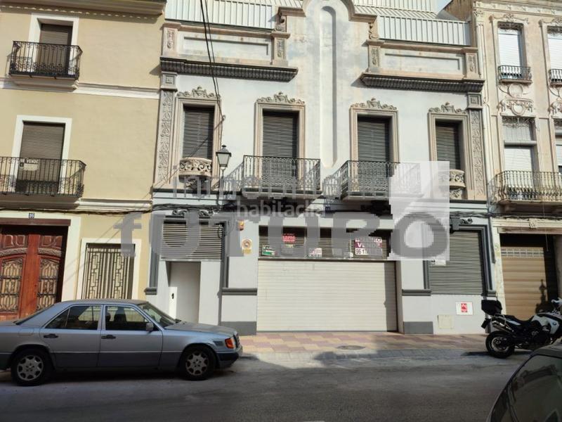 Foto d1d16125-2ed2-4e6b-8c14-64a3abb70074. Aparcament cotxe a pueblo de Cullera Cullera