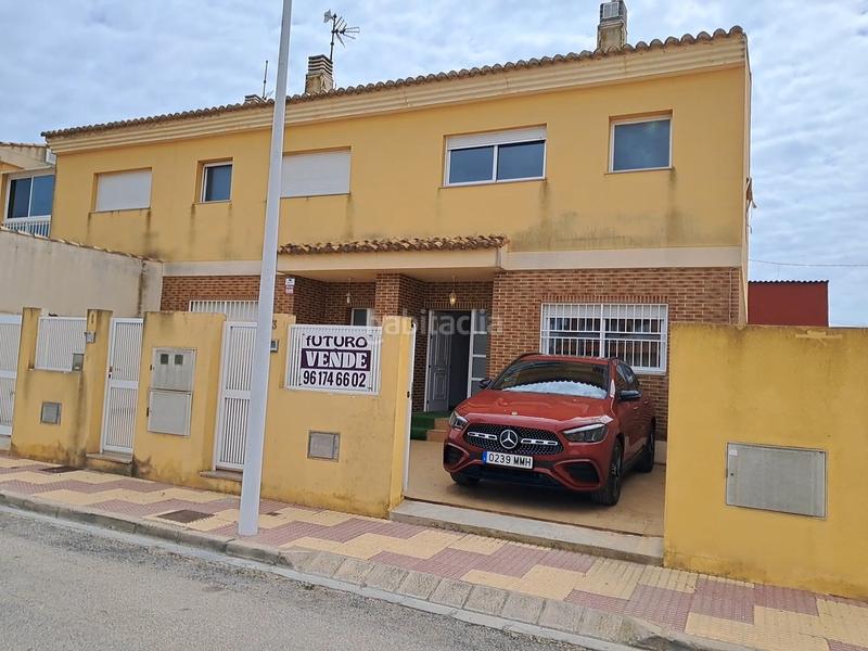 Foto 6e5860c4-e9cf-4de5-b904-309fa876fdb7. Chalet  en playa de l'estany con piscina y garaje en Cullera