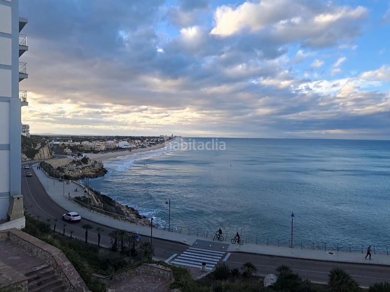 Foto 579ff0f9-c626-43a3-b919-8ef5fbfd0948. Chalet  faro-dosel con piscina y garaje en El Faro Cullera