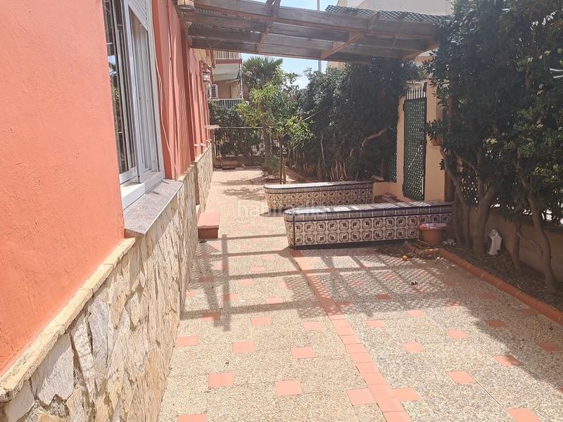 Foto dc93a763-a44d-450d-af17-bebf4dff080e. Chalet  faro-dosel con piscina y garaje en El Faro Cullera