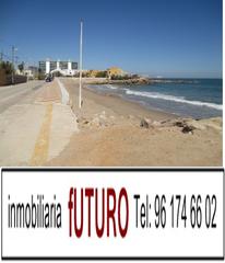 Terreny residencial a El Marenyet. Solar edificable 1ª línea playa marenyet