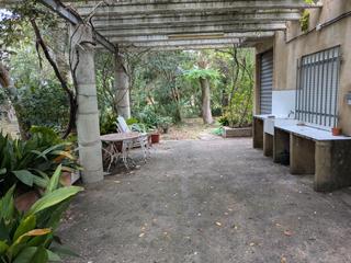 Masia a El Marenyet. Casa de campo con huerto en el brosquil