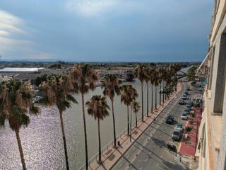 Apartament a Pueblo de Cullera. Apartamento grande cullera-río con garaje