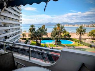 Appartement à Racó. Apartamento cullera 1ª línea playa racó