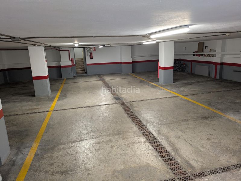 Foto e9e0fd59-35b7-40cd-9363-354d774a61d9. Posto auto in pueblo de Cullera Cullera