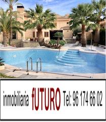 Xalet a El Faro. Chalet/villa cap blanc con piscina, gimnasio y garaje