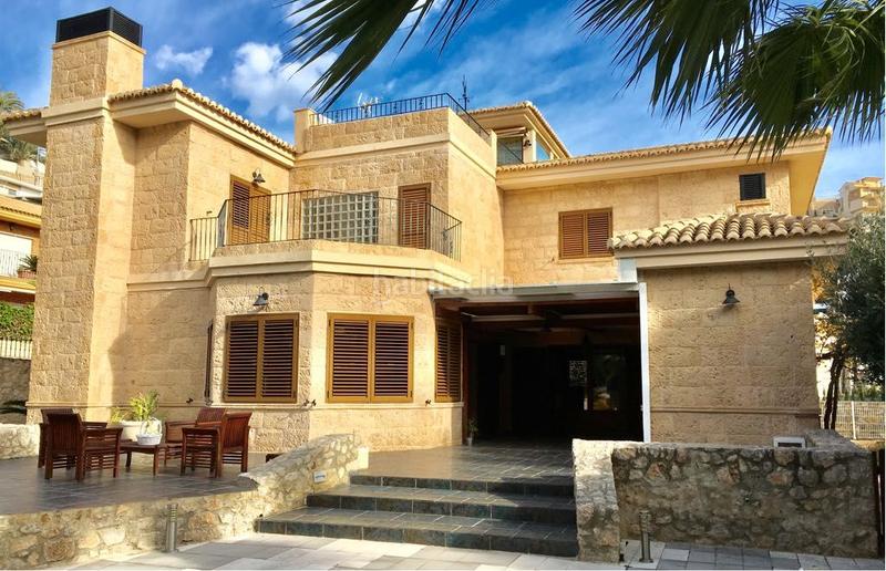 Foto c2068210-75df-43c1-a3bd-fc2fd6bb6f86. Xalet amb aparcament piscina a El Faro Cullera