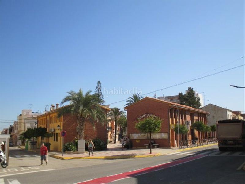 Foto e0135417-a8fe-4495-9d37-6cfdfc218a93. Local commercial dans Favara