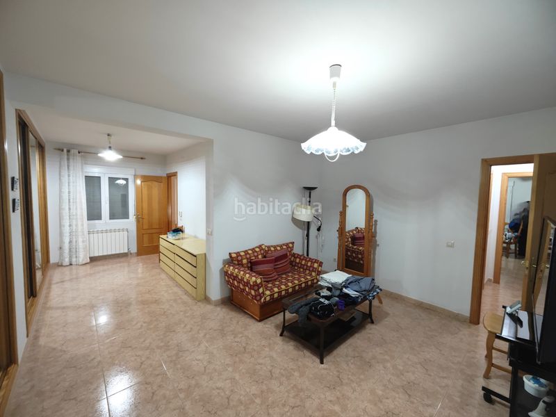 Foto 444a25c3-975e-4d82-b8fd-6d8bf359e440. Casa adossada amb calefacció aparcament a Cedillo del Condado