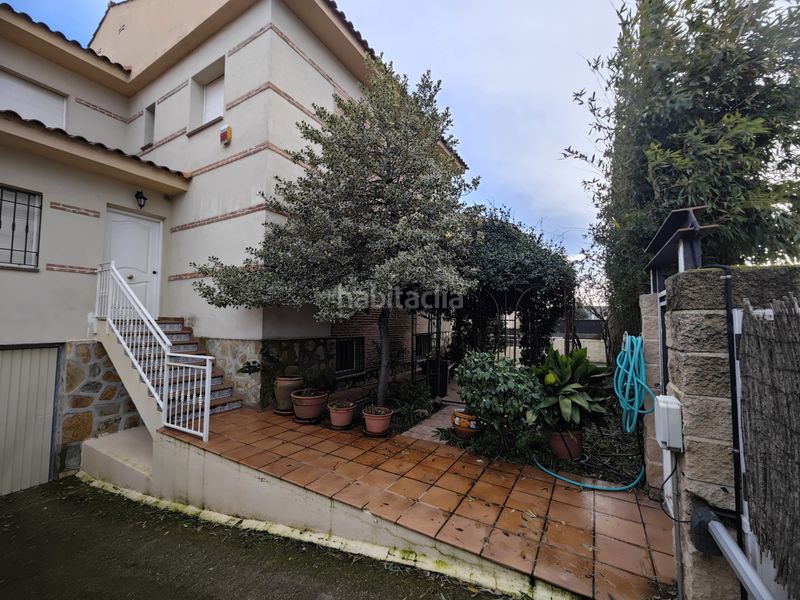 Foto b6dabd3b-eb24-47a3-9f86-019f5dbd9262. Casa adossada amb calefacció aparcament a Cedillo del Condado