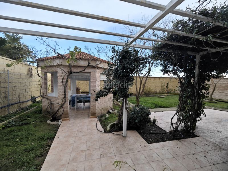 Foto cf72e2d4-c38a-4424-af73-736c38e54319. Casa adossada amb calefacció aparcament a Cedillo del Condado