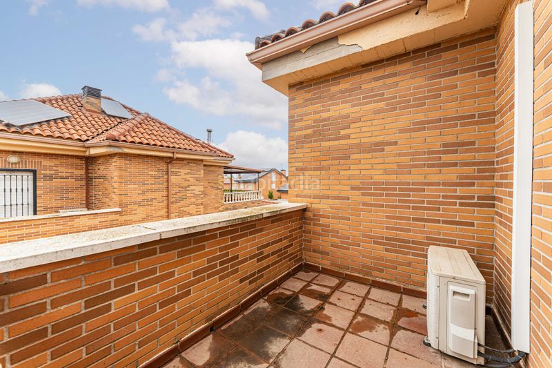Foto 288dae91-c38d-408f-8b51-fc3e0b603423. Casa amb xemeneia calefacció aparcament piscina a Serranillos del Valle