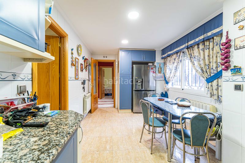Foto 59a79b6d-4694-4f7d-91c4-c3f2e3762631. Casa amb xemeneia calefacció aparcament piscina a Serranillos del Valle
