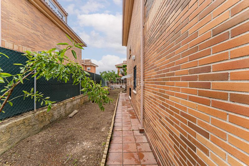 Foto a0289c9b-6441-4861-ae0d-bf747e30fb3d. Casa amb xemeneia calefacció aparcament piscina a Serranillos del Valle
