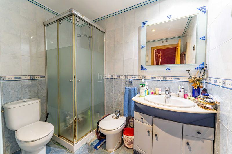 Foto a040b845-c58f-4d57-a188-f2c5605e1b69. Casa amb xemeneia calefacció aparcament piscina a Serranillos del Valle