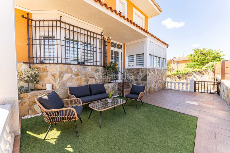 Foto b5491e83-e819-44db-844d-5ab4c3d9a369. Casa amb calefacció aparcament piscina a Serranillos del Valle
