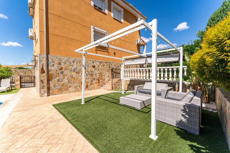 Foto bd1324a8-4244-48bb-b86b-6d1f4e87c4c0. Casa amb calefacció aparcament piscina a Serranillos del Valle