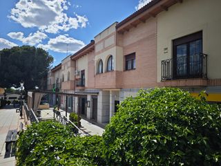 Dúplex a Casco Antiguo - La Dehesa - Los Monteros