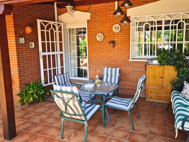 Foto 359a94f7-900e-484e-821c-c7878d0da7fd. Casa adossada amb calefacció aparcament a Las Américas Parla