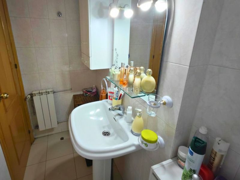 Foto 3d6cdf9b-6011-4099-8875-8d1c9bd10261. Casa adossada amb calefacció aparcament a Las Américas Parla