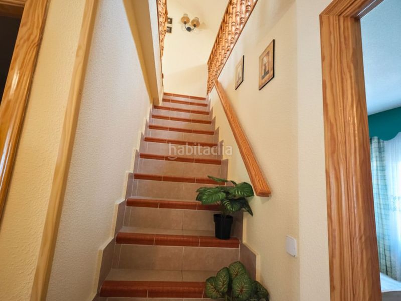 Foto ed596ea7-9ee2-481c-8459-e3d0064ebc4d. Casa adossada amb calefacció aparcament a Las Américas Parla
