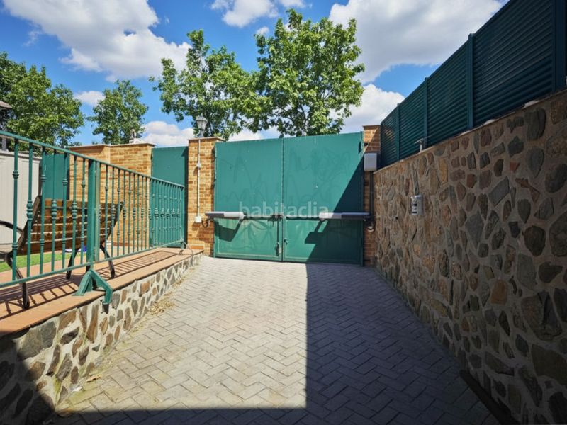 Foto 1b8f0d69-5d1e-424e-b8a2-2677e169613d. Casa aparellada amb calefacció aparcament a Cedillo del Condado
