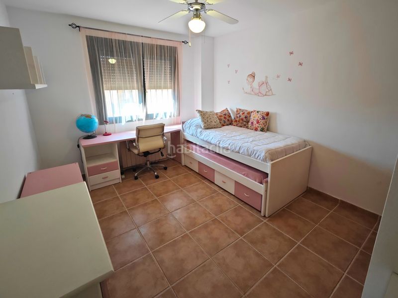 Foto be5c9a99-ebbc-45e9-ab4d-e47eae33e151. Casa aparellada amb calefacció aparcament a Cedillo del Condado