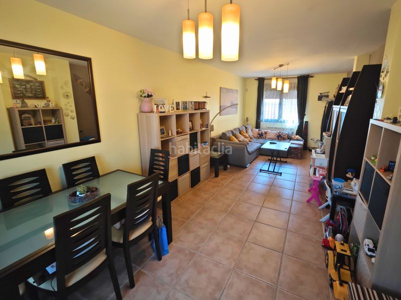 Foto dd12f831-6717-4a90-8bb6-221ad85d4270. Casa aparellada amb calefacció aparcament a Cedillo del Condado