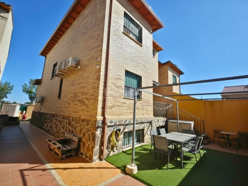 Foto ea9854d8-b77c-4f98-9616-a71e39ae9ce9. Casa aparellada amb calefacció aparcament a Cedillo del Condado