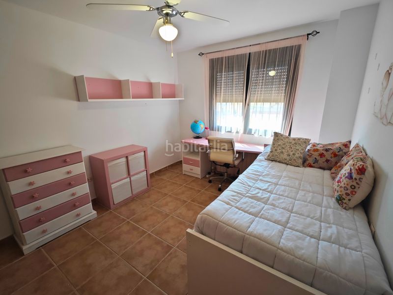 Foto f5d235e4-74a6-4fdd-a091-d66ff545b808. Casa aparellada amb calefacció aparcament a Cedillo del Condado