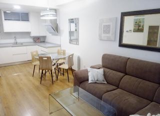 Rent Flat in Fígares. Piso de 2 habitaciones en el centro de granada!