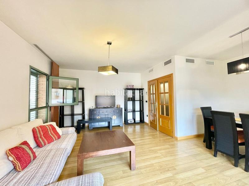 Foto 6f26cc4d-d78e-4265-b8a1-4a24695c8ff9. Location appartement avec chauffage parking dans Plaza de Toros Granada