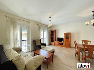 Lloguer Pis a Camino de Ronda. Piso en alquiler en pleno centro 3 dormitorios estudiantes