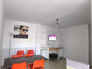Rent Flat  Calle josé recuerda. Piso de 4 dormitorios en centro de granada